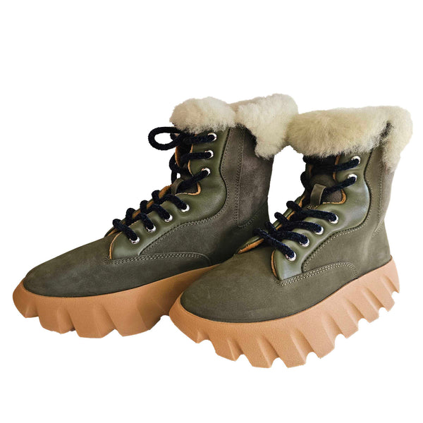 4CCCCEES, Winterboot mit Lammfell in Khaki