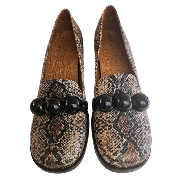 Chie Mihara, Tamara, Pumps in Snakeprint Braun-Schwarz